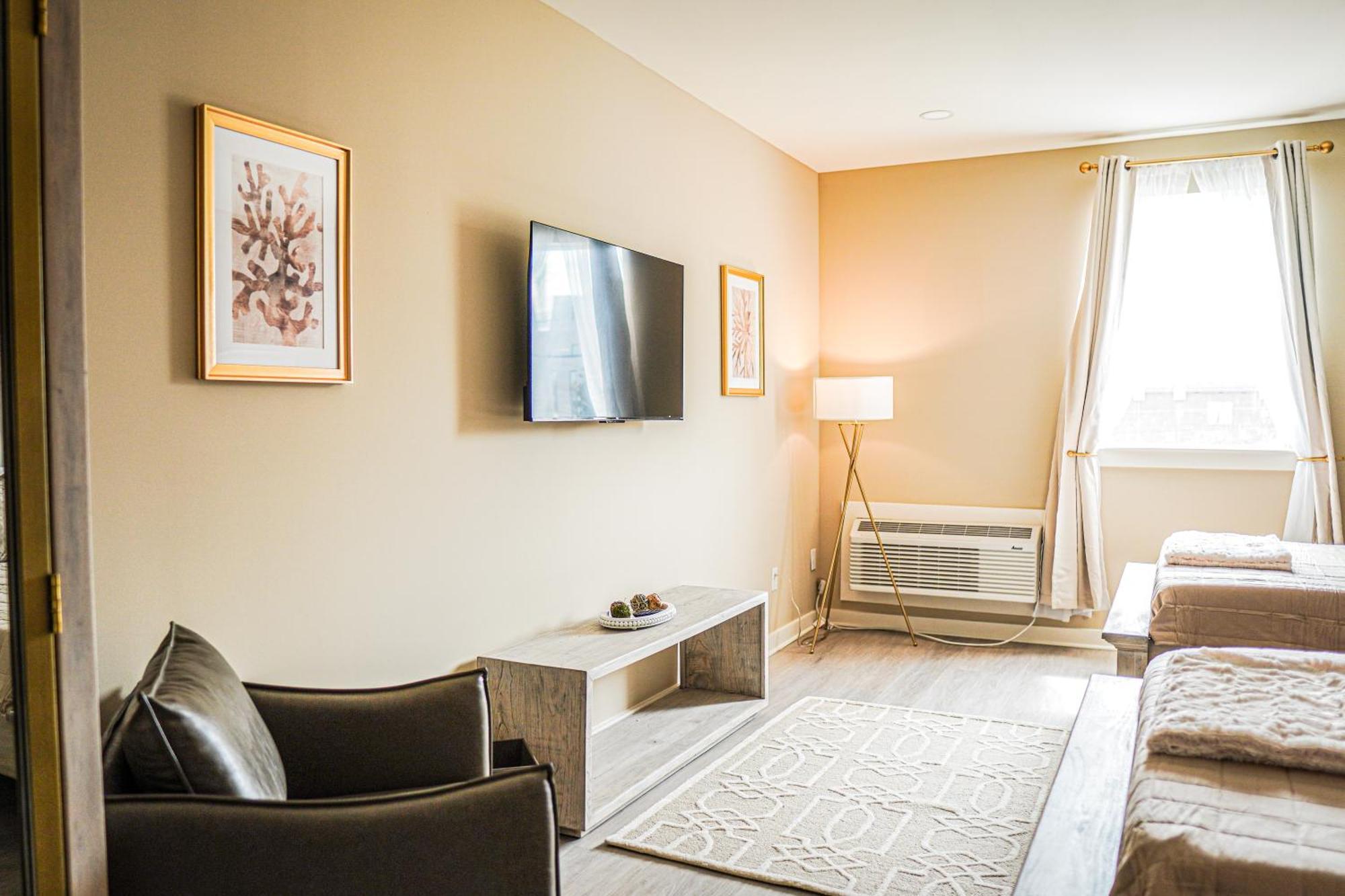 Hotel Whiskey In Паскагула Екстериор снимка