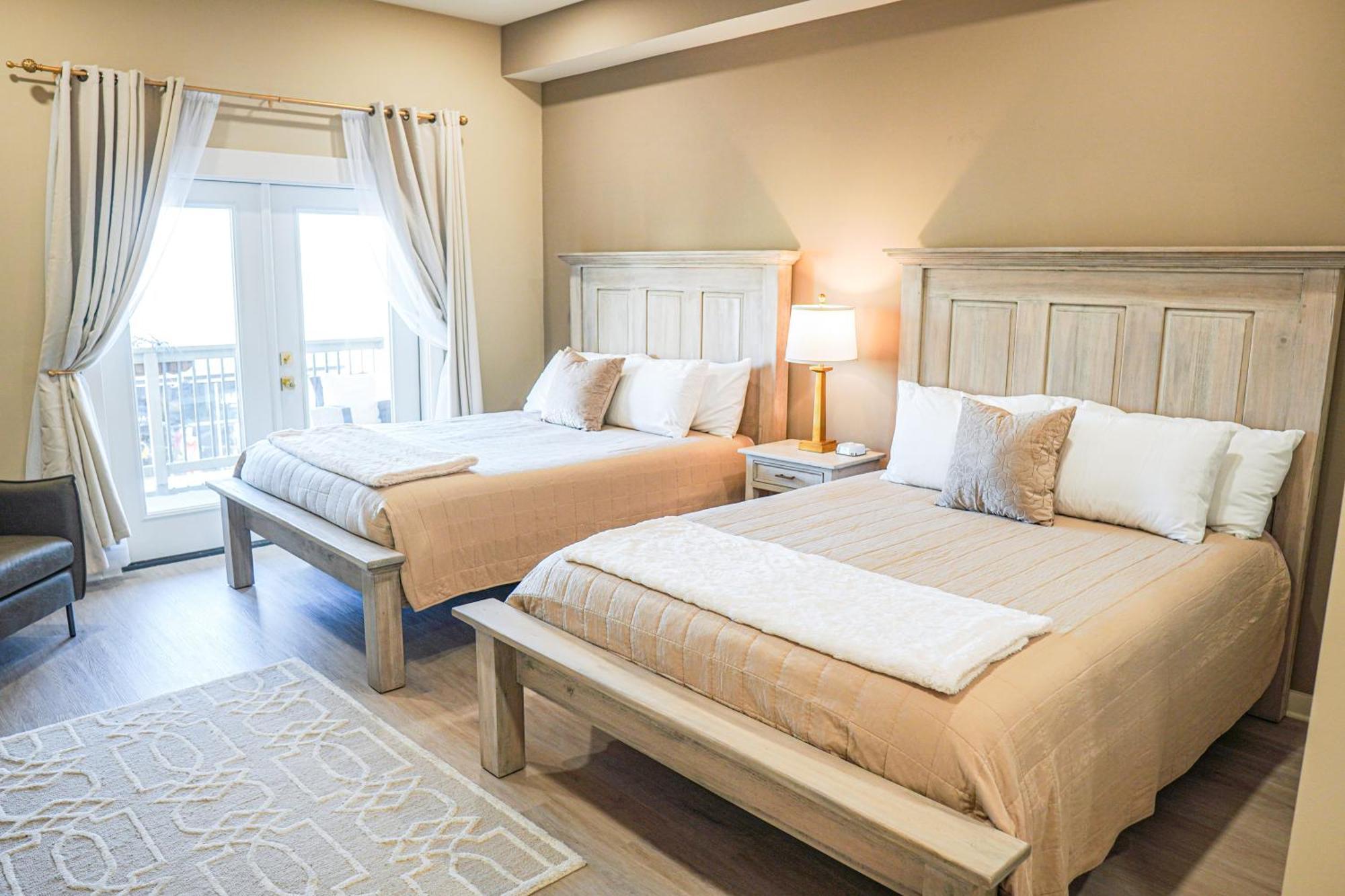 Hotel Whiskey In Паскагула Екстериор снимка
