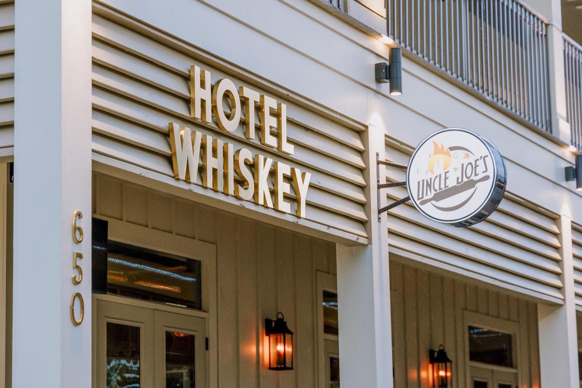 Hotel Whiskey In Паскагула Екстериор снимка