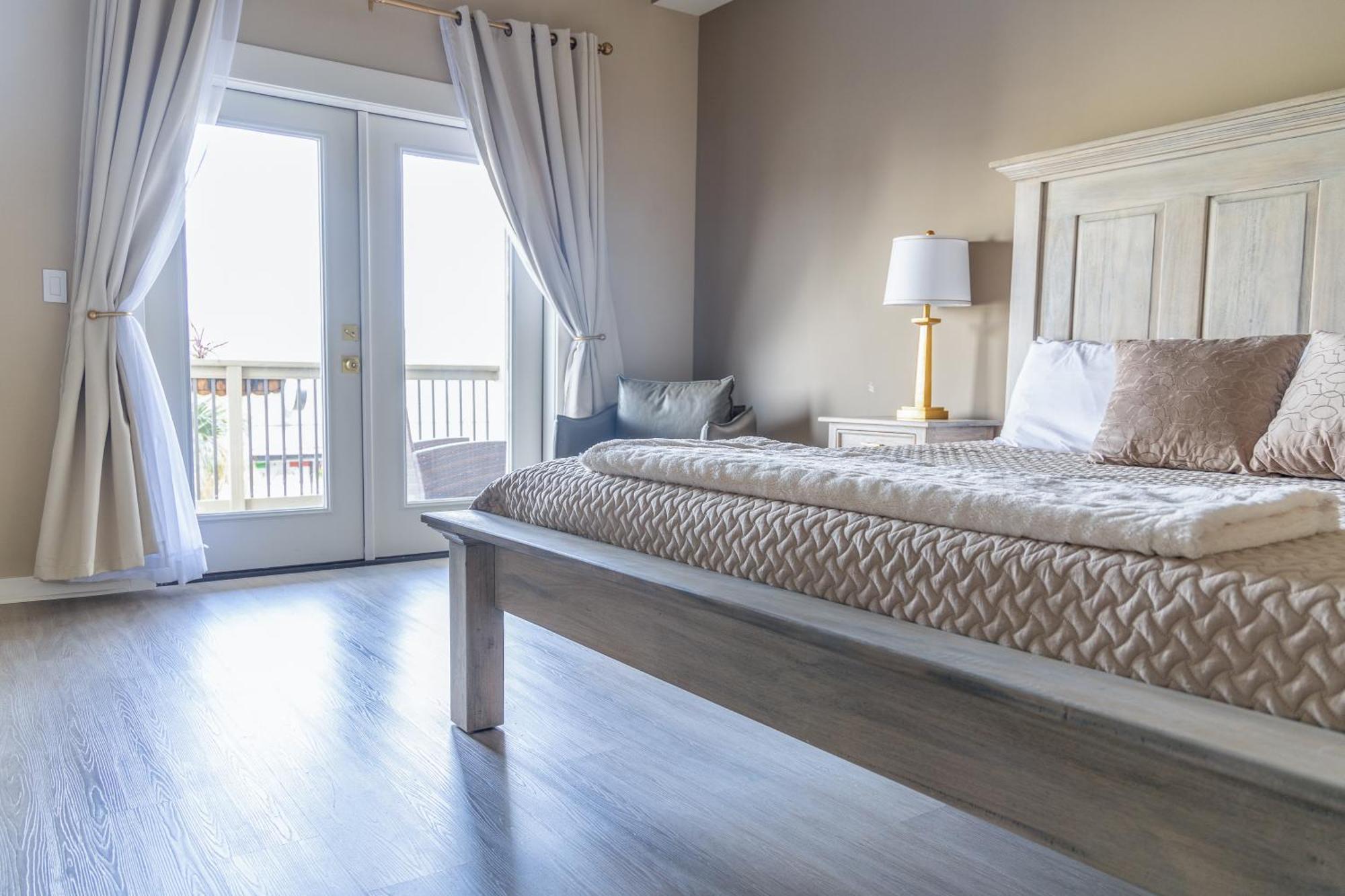 Hotel Whiskey In Паскагула Екстериор снимка
